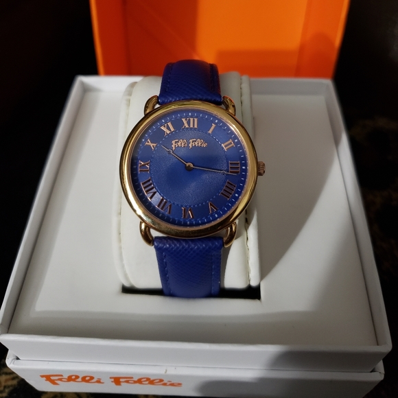 Folli Follie slim watch